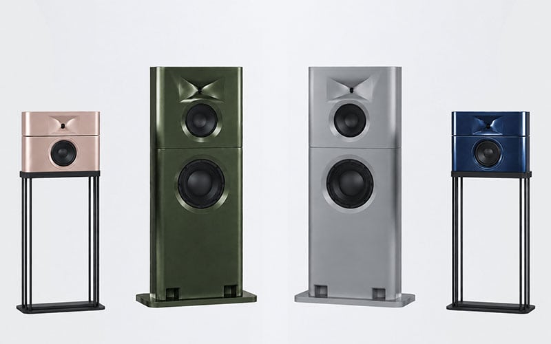 Manufaktur-Beispiele: Model M1 und Model M3 in Roségold, Oakgreen, Silber und Blau-Metallic
